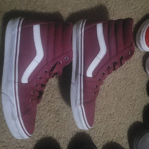 Vans - Picture 2 of 10